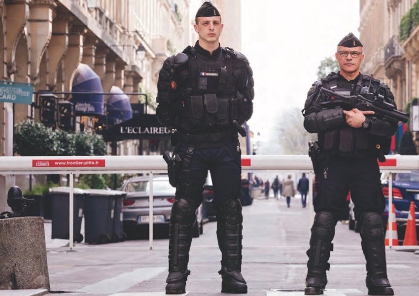 Image La force légale pour maintenir l'ordre est-elle encore légitime ?