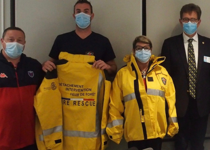 Image Des gilets de protection lors des feux de forêt
