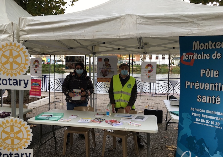 Image La polio expliquée sur le marché de Montceau-les-Mines