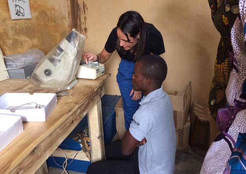 Image Opticiens Lunetiers Sans Frontiere : mission au Bénin