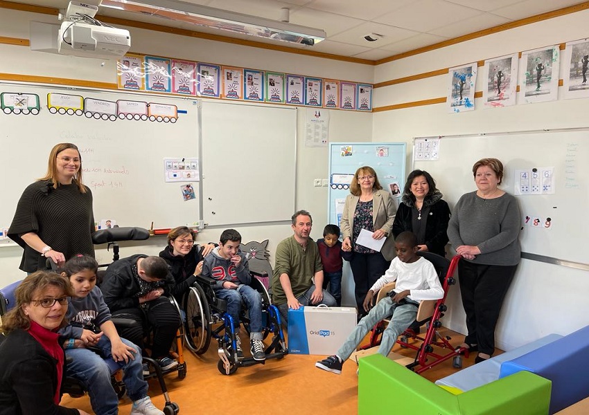 Image UNE TABLETTE OCULAIRE POUR DES ENFANTS HANDICAPÉS