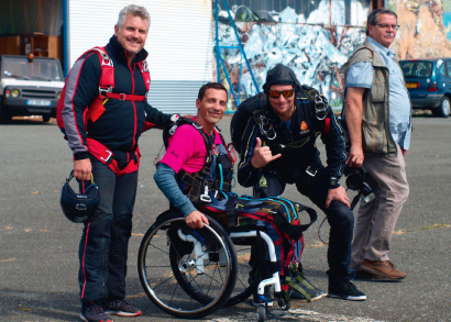 Image ATTERRISSAGE RÉUSSI POUR 20 PARAPLÉGIQUES