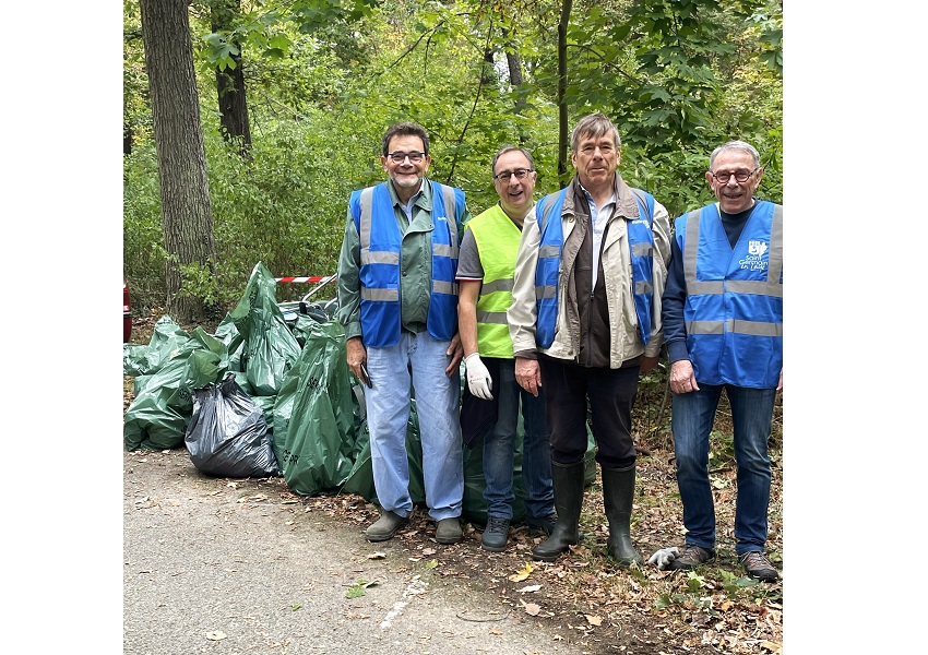 Image UNE FORÊT SANS DÉCHETS