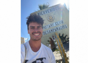 Image UN CHIROPRACTEUR TRAVERSE LE MONDE, SAC SUR LE DOS