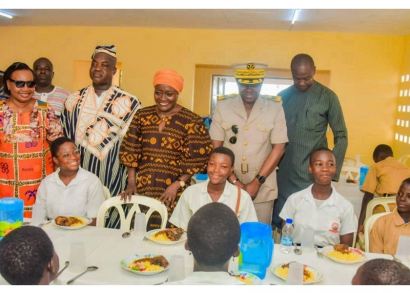 Image UNE CANTINE CRÉÉE AU LYCÉE