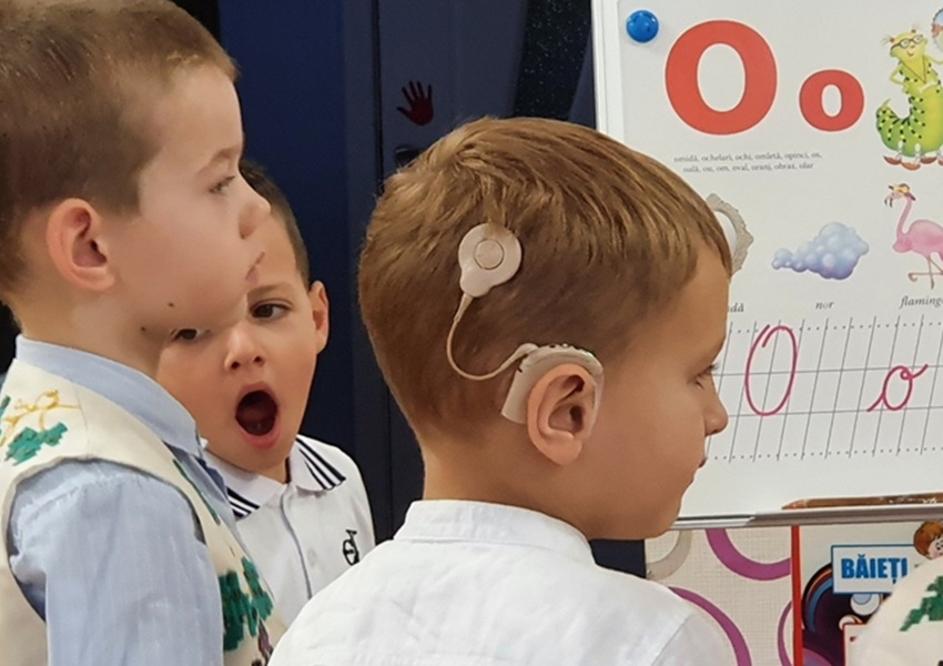 Image UN ENGAGEMENT POUR LES ENFANTS SOURDS DE MOLDAVIE