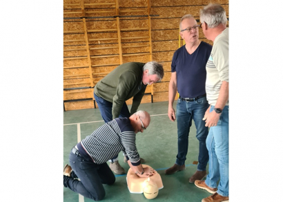 Image DU MATÉRIEL DE SECOURISME POUR LES POMPIERS