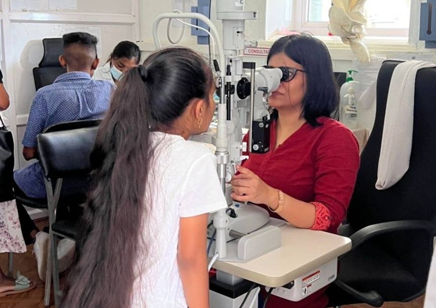 Image AMÉLIORER LA VUE DE JEUNES MAURICIENS