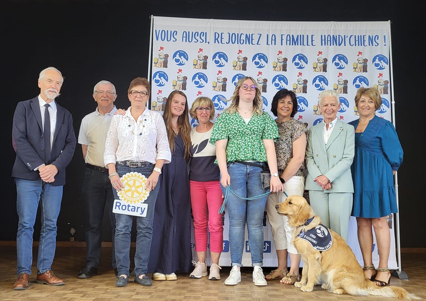 Image FORMER UN TRAIT D’UNION