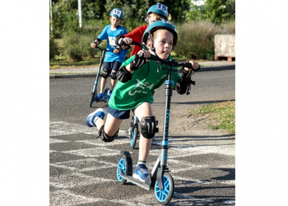 Image DES ENFANTS COURENT POUR DES ENFANTS