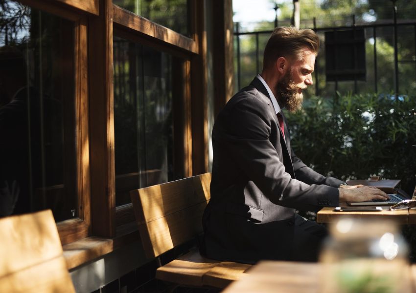 Image L’INGÉNIEUR DU XXIe SIÈCLE, HUMAIN AUGMENTÉ OU PROFESSIONNEL DÉPASSÉ ?