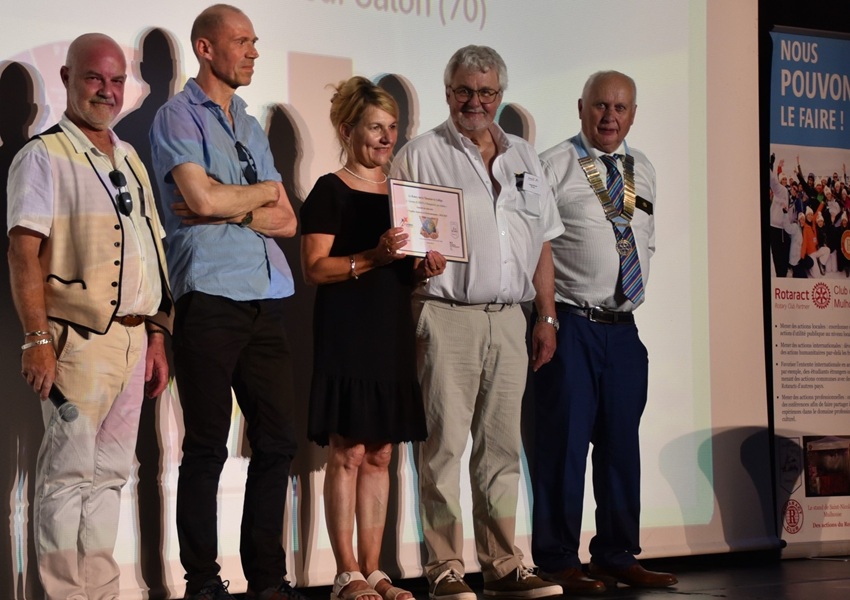 Image TROPHÉE ENVIRONNEMENT JEUNESSE