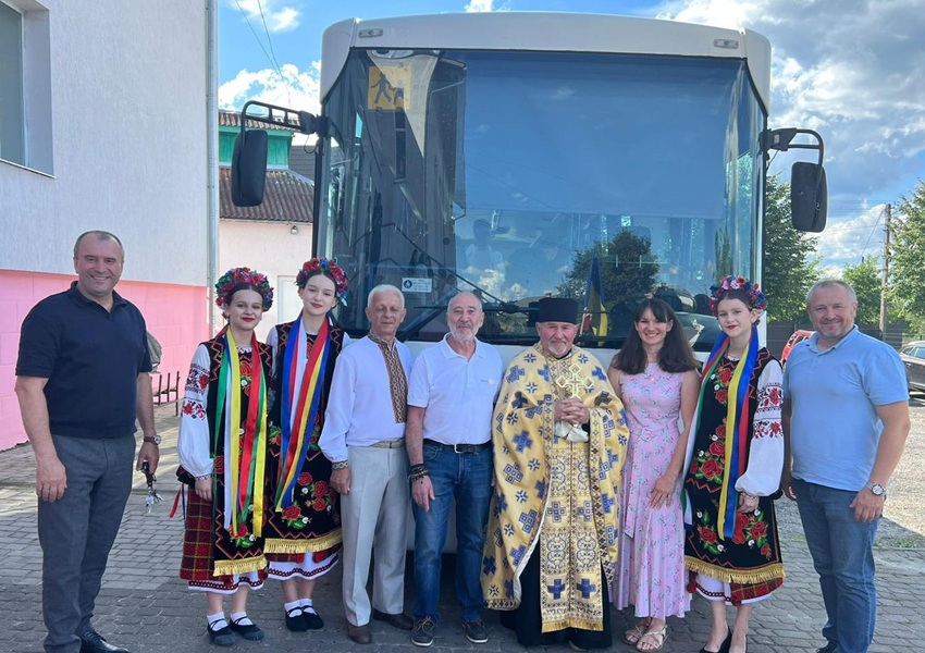 Image UN CAR POUR UNE ÉCOLE UKRAINIENNE