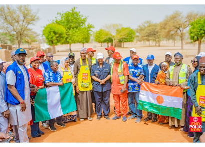Image AGIR POUR LA SANTÉ, PAR-DELÀ LES FRONTIÈRES
