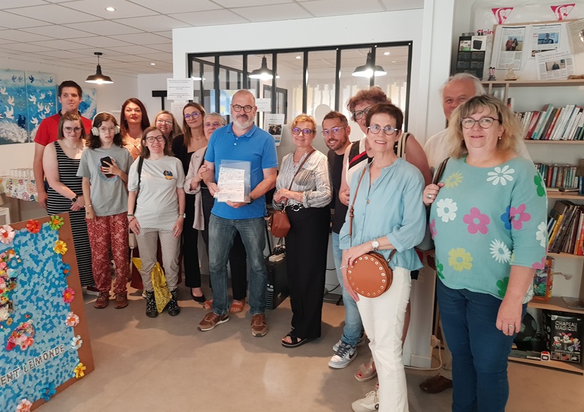 Image SENSIBILISATION À L’AUTISME