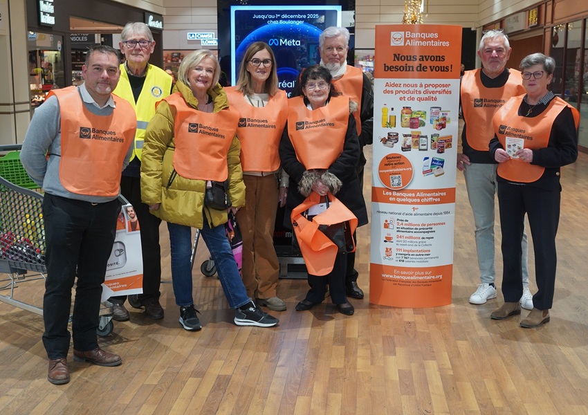 Image 10 CLUBS UNIS POUR UNE COLLECTE ALIMENTAIRES