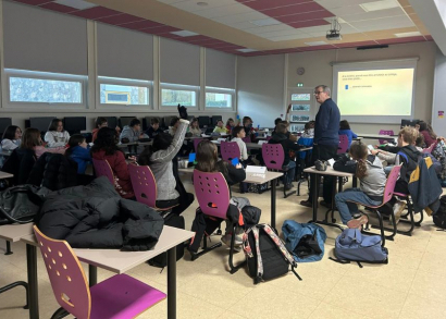 Image Les collégiens apprennent 