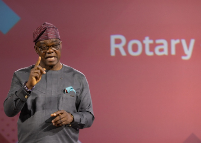 Image OLAYINKA BABALOLA, PRÉSIDENT 2026-2027 DU ROTARY INTERNATIONAL