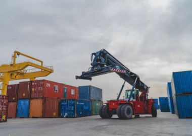 Droits de douane, droit dans le mur