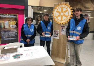 Image ROTARIENS ET LYCÉENS ENSEMBLE POUR JETONS LE CANCER
