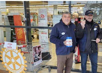 Image DES CLIENTS SOLLICITÉS CONTRE LE CANCER