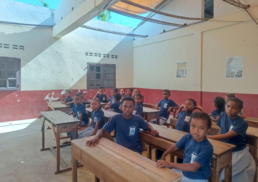 Image UNE ÉCOLE MALGACHE ROUVRE SES PORTES APRÈS LE CYCLONE