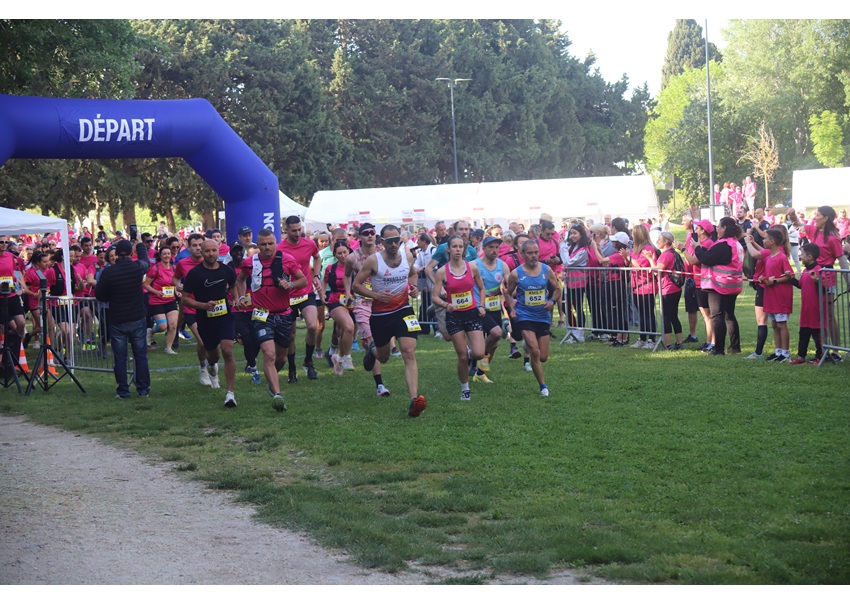 Image COURIR POUR FAIRE AVANCER LA RECHERCHE