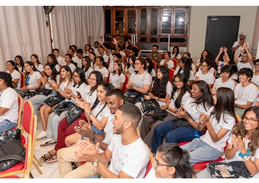 Image DES JEUNES DE L’OCÉAN INDIEN BÉNÉFICIENT DE BOURSES À L’ÉTRANGER