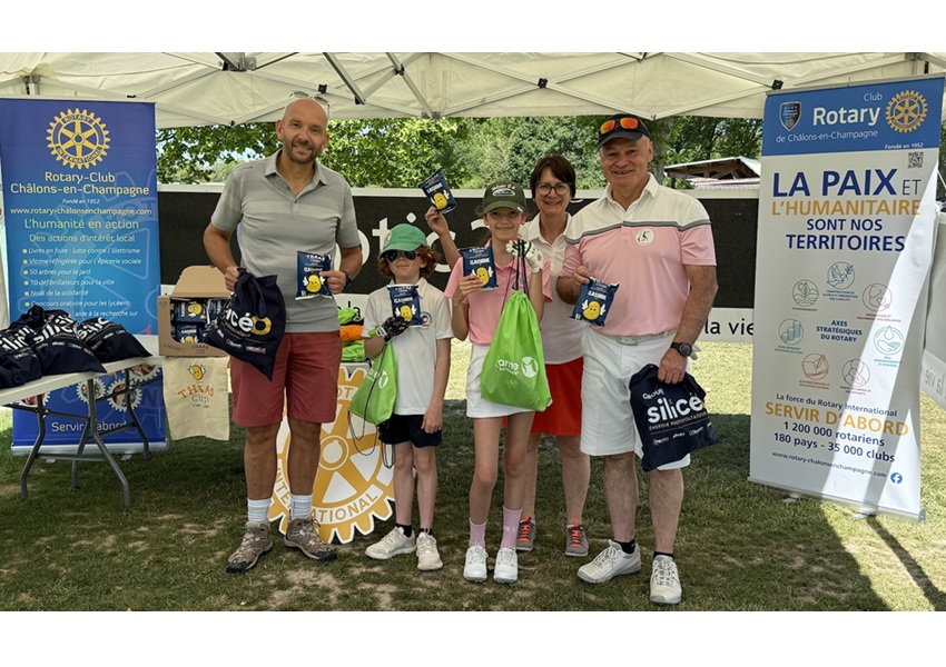 Image DU GOLF POUR UN ESPACE BÉBÉS- PARENTS