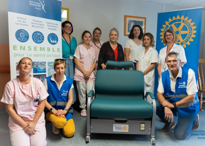 Image DES LITS-FAUTEUILS DANS UNE MATERNITÉ
