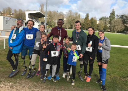 Image 10 clubs de Nancy et le Rotaract financent des lames de course