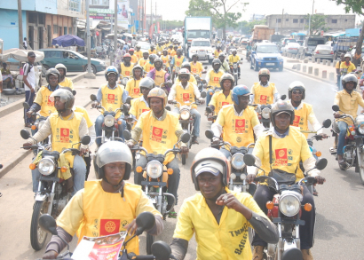 Image Le Bénin roule contre la polio