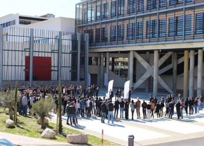 Image Des étudiants isolés soutenus par le Rotary club Bastia
