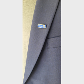 DESTOCKAGE > Insigne officiel du Rotary - Modèle aimanté EN STOCK ! (lot 50 ex) BLANC OU BLEU